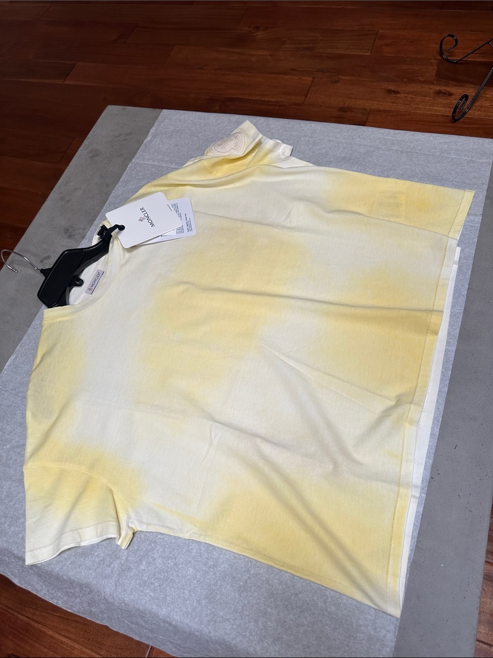 Authentic Moncler T-Shirt Girocollo - Picture 3 of 11